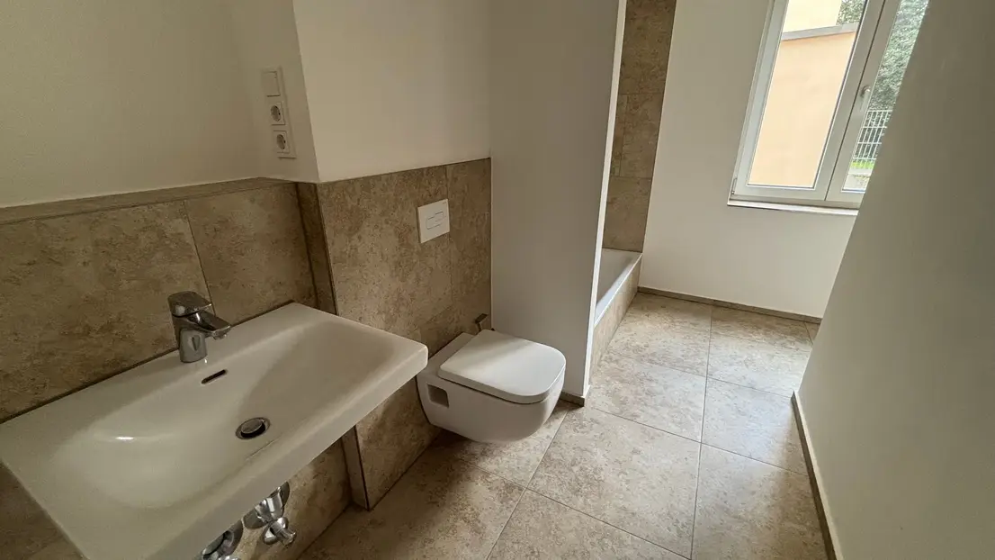 Exklusive 3-Zimmer-Wohnung mit Balkon in Ladenburg!