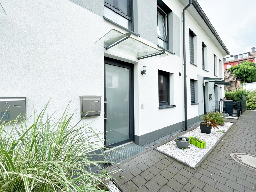Angebotsverfahren: Niedrigstenergie-Reihenmittelhaus in Altenessen-Süd! Mit Einbauküche und Garten!